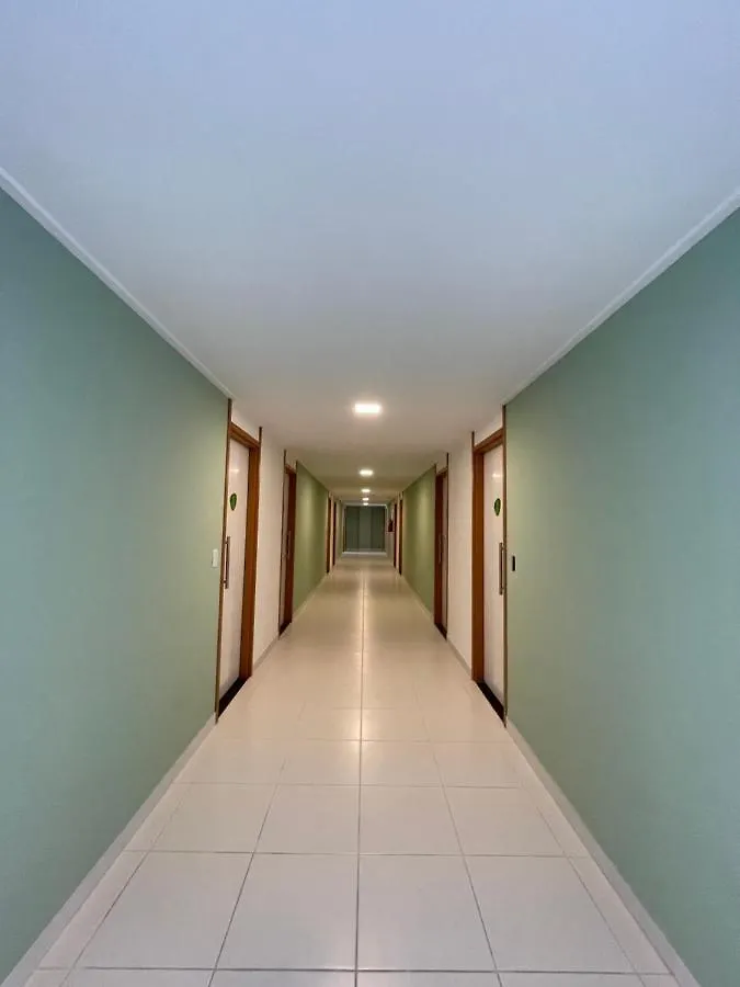 Flat Estudio De Luxo - Praia De Muro Alto - Piscinas - Ideal Para Casais, Familias Com Criancas - Ap Completo - Ar Cond, Wi Fi, Netflix, Estacionamento - 400 Mt Do Mar Pôrto das Galinhas