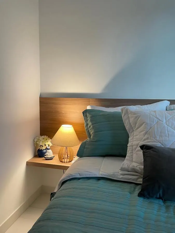 Apartamento Flat Estudio De Luxo - Praia De Muro Alto - Piscinas - Ideal Para Casais, Familias Com Criancas - Ap Completo - Ar Cond, Wi Fi, Netflix, Estacionamento - 400 Mt Do Mar Pôrto das Galinhas
